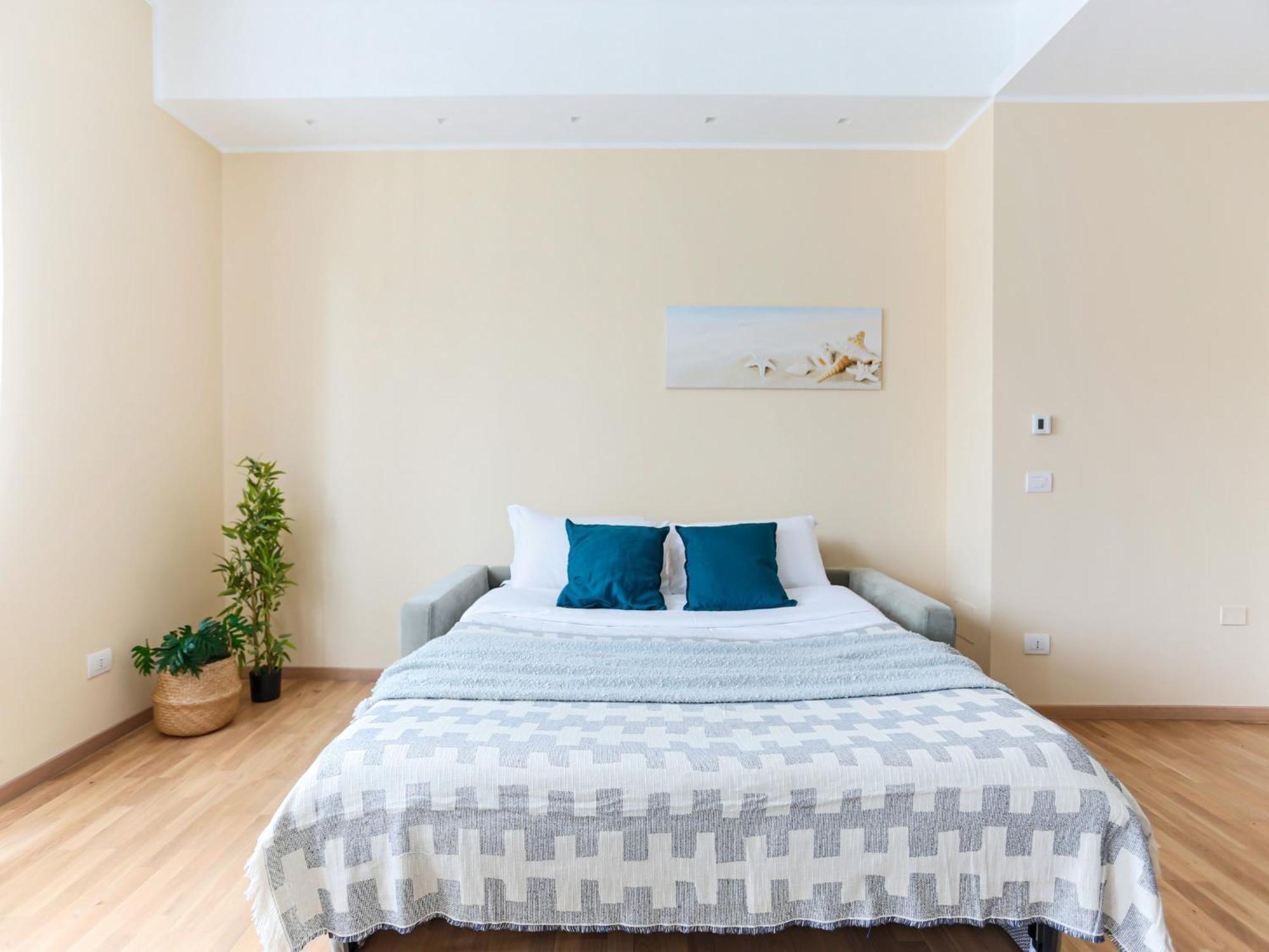 The Best Rent - Bright One-Bedroom Apartment In Corso Vittorio Emanuele II Milán Exterior foto