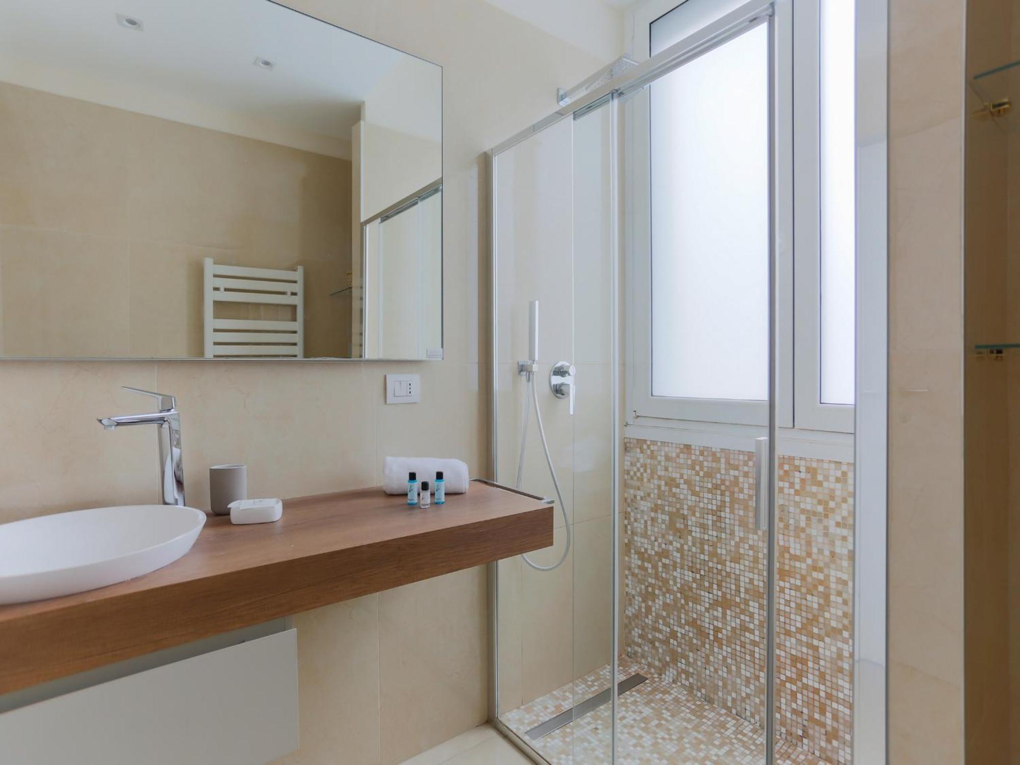 The Best Rent - Bright One-Bedroom Apartment In Corso Vittorio Emanuele II Milán Exterior foto