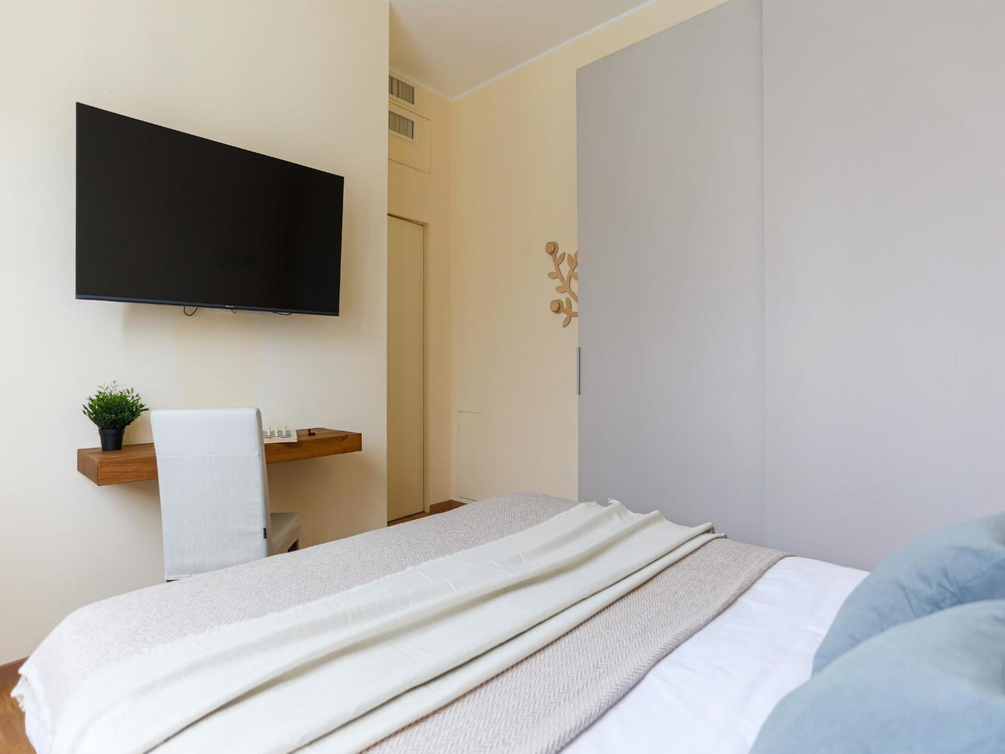The Best Rent - Bright One-Bedroom Apartment In Corso Vittorio Emanuele II Milán Exterior foto