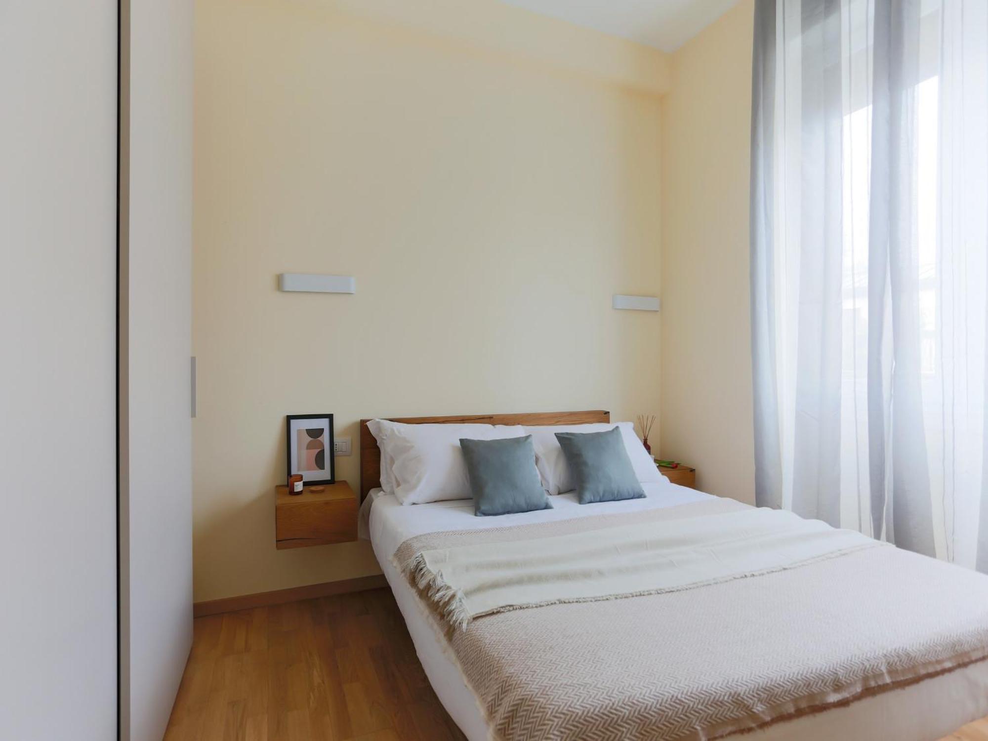 The Best Rent - Bright One-Bedroom Apartment In Corso Vittorio Emanuele II Milán Exterior foto